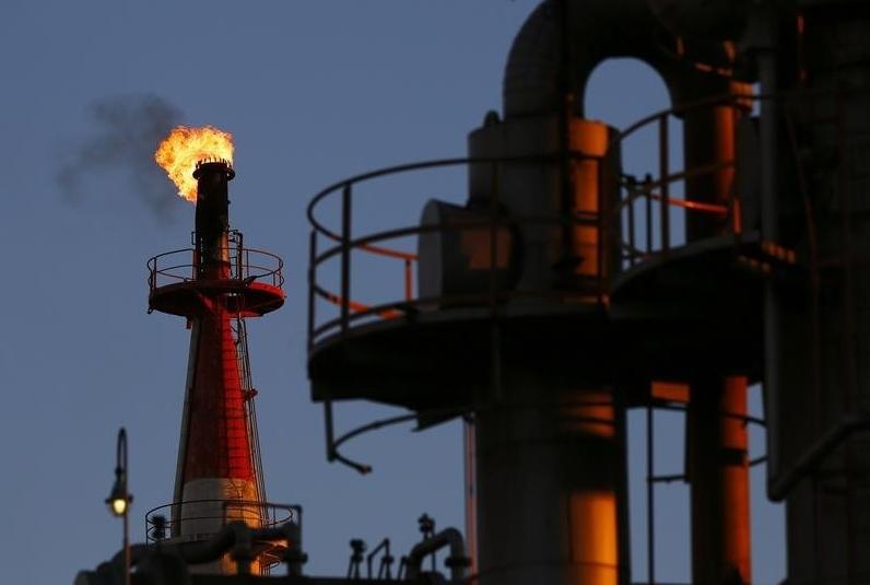 Oil prices suffer worst drop in two years