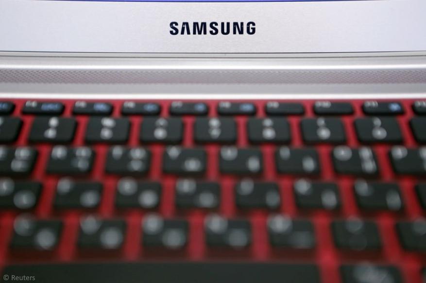 Samsung’s quarterly net profit fell 24%