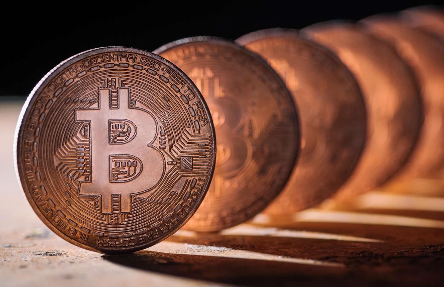 Standard Chartered predicted a fall in the price of bitcoin to $5,000.